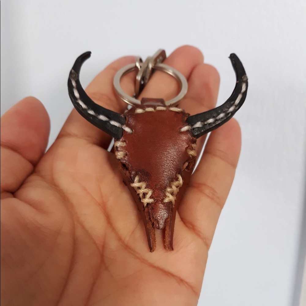 Leather keychain - Picture 2 of 2